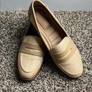 Kelly & Katie Beige and Cream Loafers